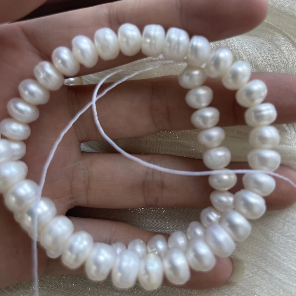 لؤلؤ المياه العذبة الطبيعية على البخار الخبز اللؤلؤ 8-9 مللي متر لصنع المجوهرات سوار ذاتي الصنع أقراط قلادة الإكسسوار