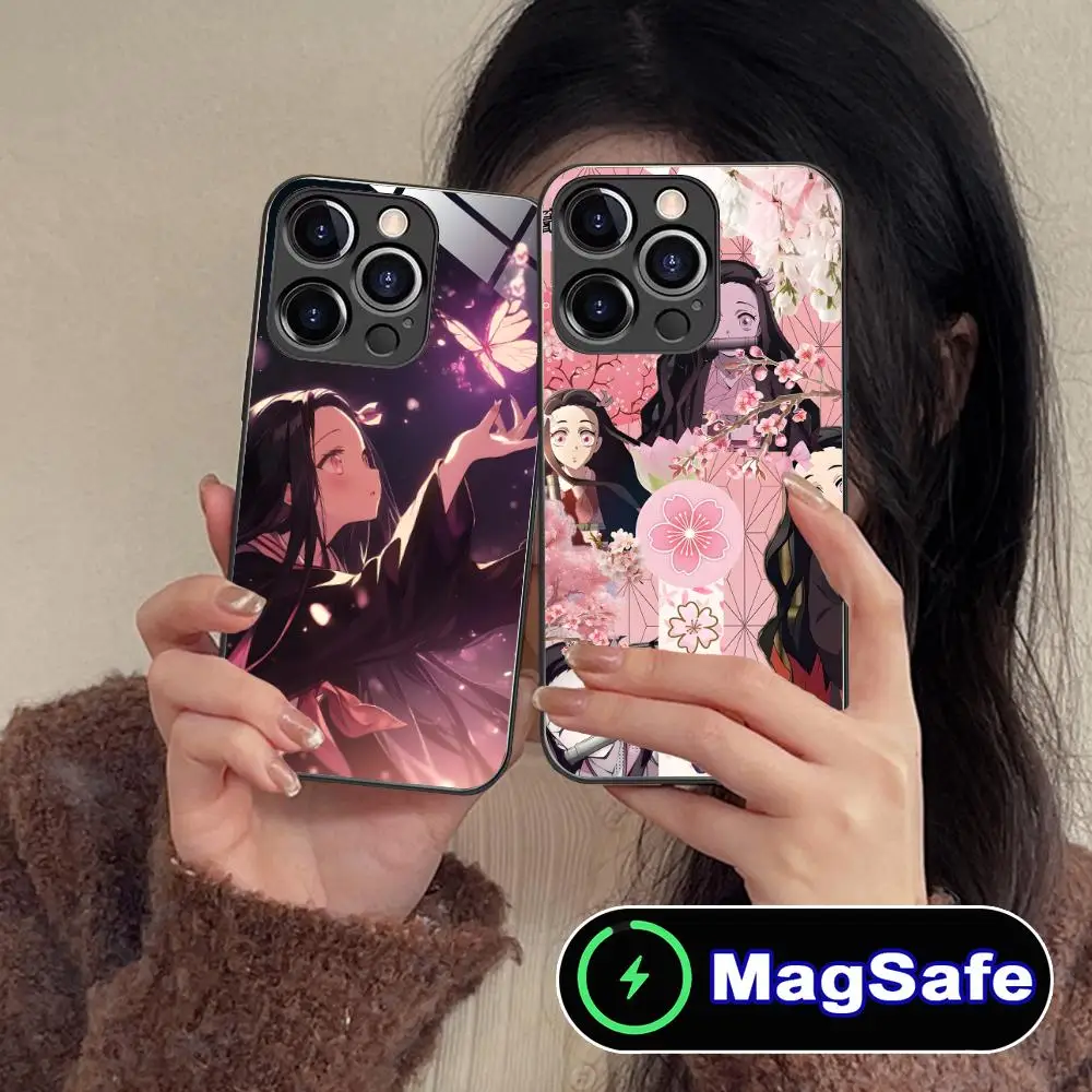 حافظة هاتف Demon Slayer Nezuko لهاتف iPhone 16 15 14 13 12 11 Pro Max Plus Mini MagSafe طباعة زجاجية ملونة هاتف ذكي جميل