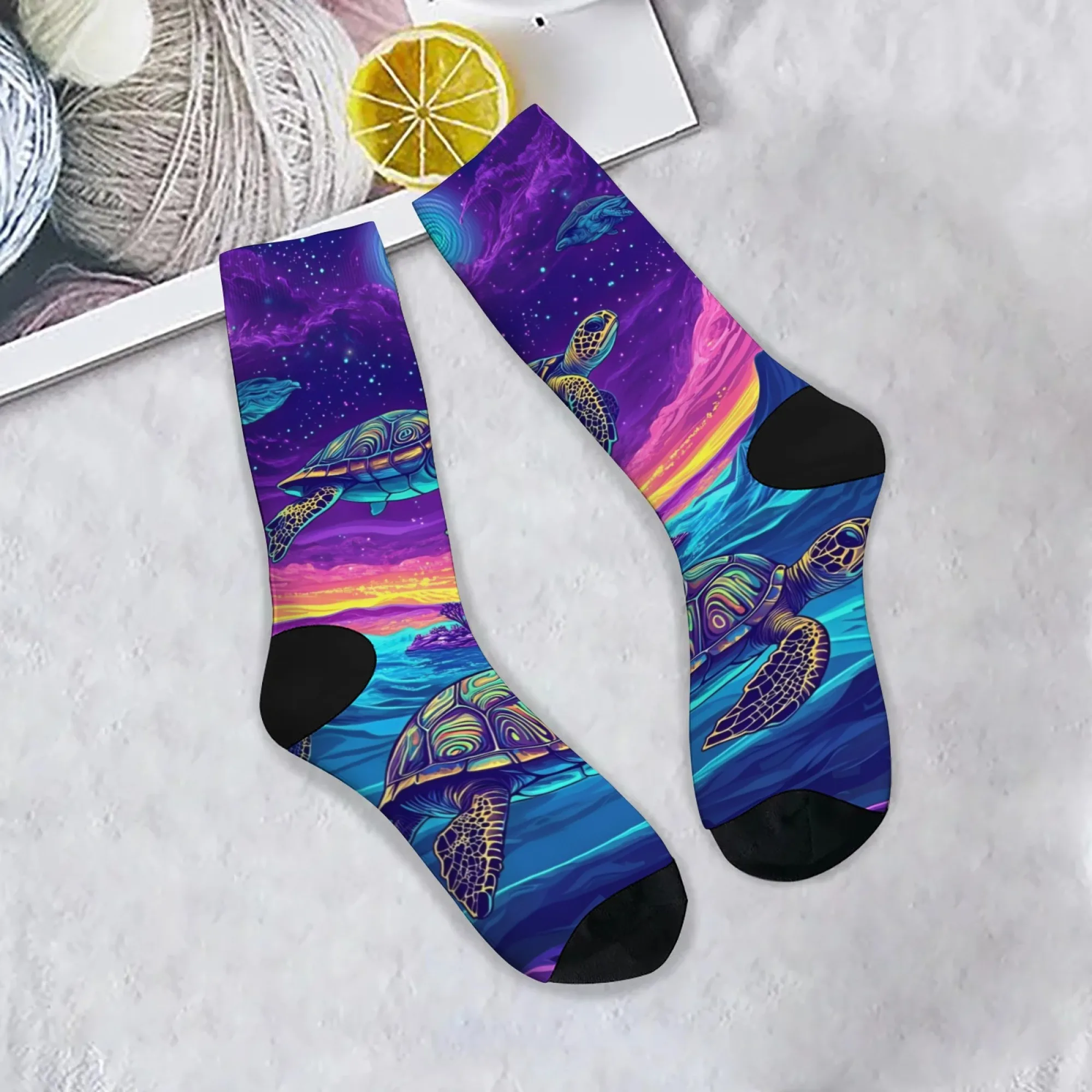 Fantasy Turtle Print Men's Socks Comfortable Breathable Non-slip Casual Socks Novelty Harajuku Retro Street Hip-Hop Socks Gift
