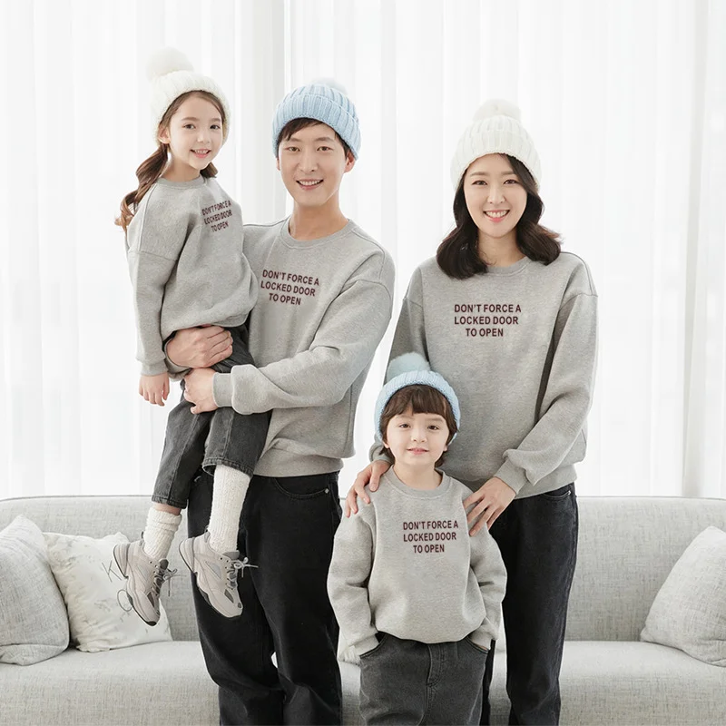 Baby Sweatshirts For The Whole Family Clothes Mom And Daughter Couple Look Autumn Winter Hoodies Dad Son Matching Clothing Tops