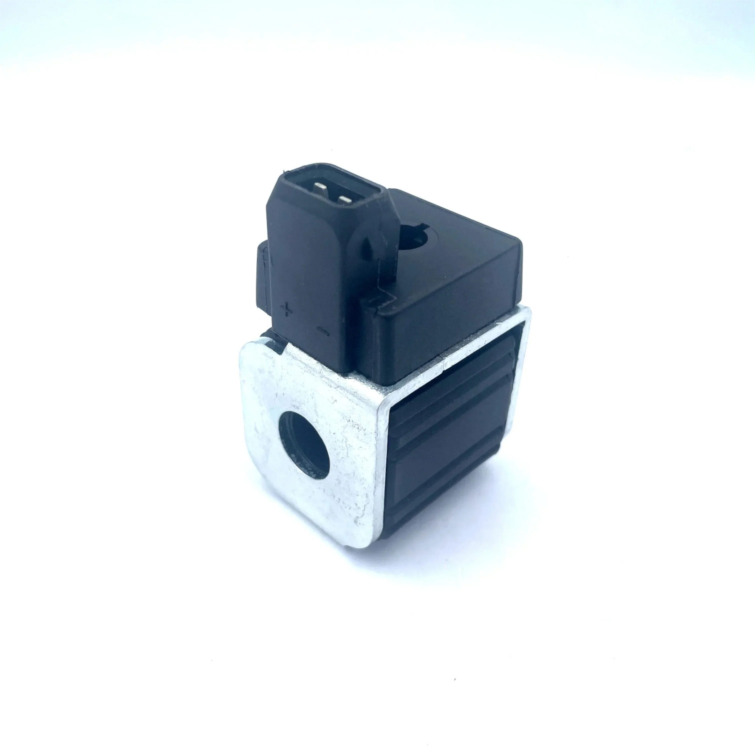 2026/5002253 excavator mechanical parts are suitable for solenoid valve of Carter bulldozer