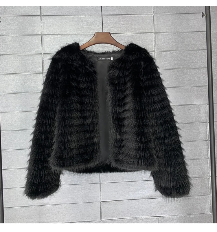 

2024 autumn/winter fashion new striped fox fur mink fur cardigan short imitation fur jacket for women