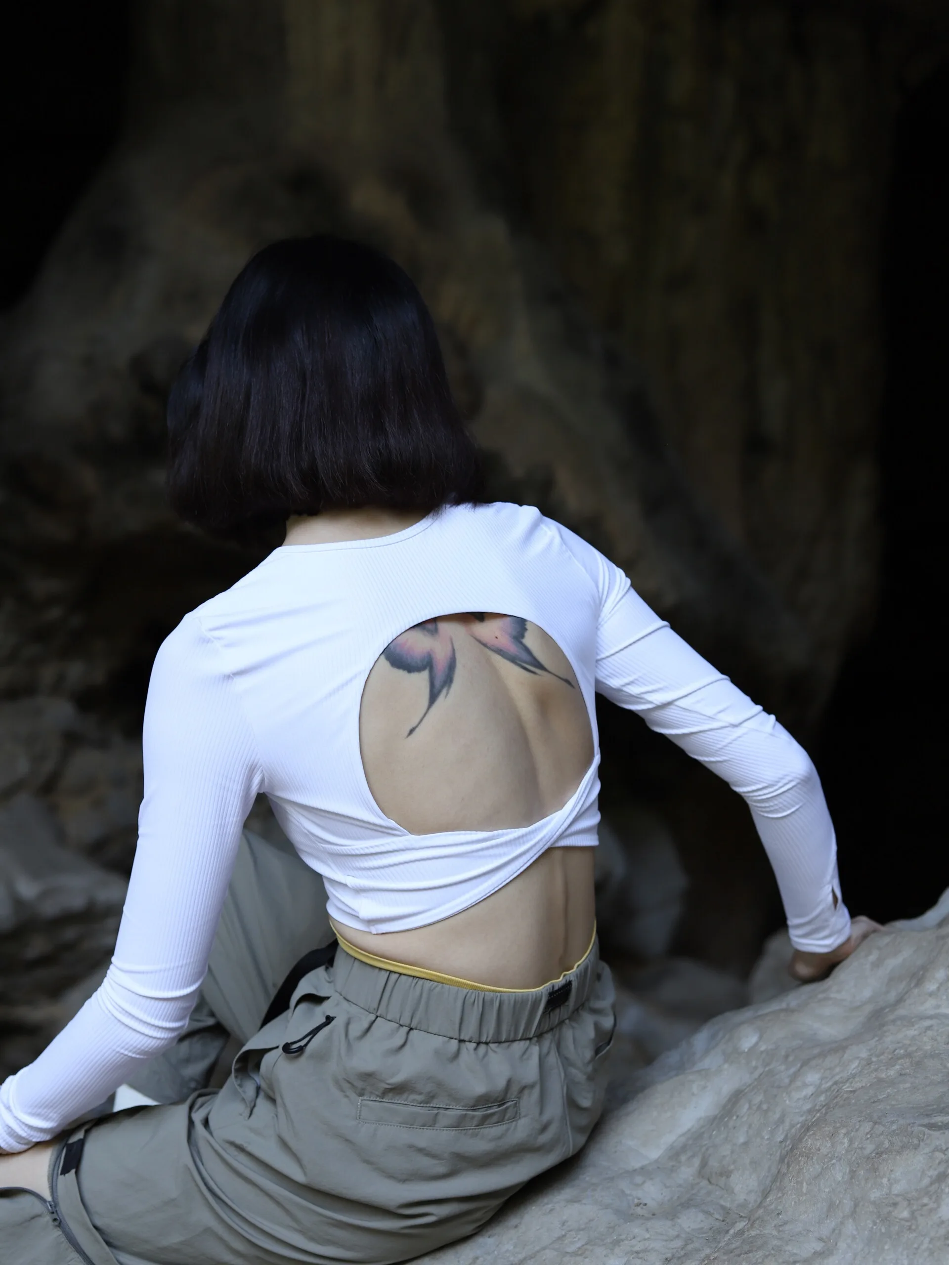 

Женская летняя тонкая майка для активного отдыха, облегающая, красивая, быстросохнущая, эластичная, дышащая.