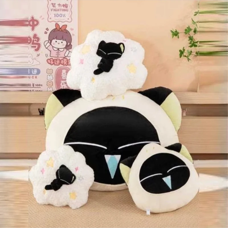 

Подлинная плюшевая кукла Legend Of Hei Luo Xiao Hei, подушка для объятий, милая игрушка, украшение для дома, аниме, периферийные устройства, подарок на день рождения, kawaii gk