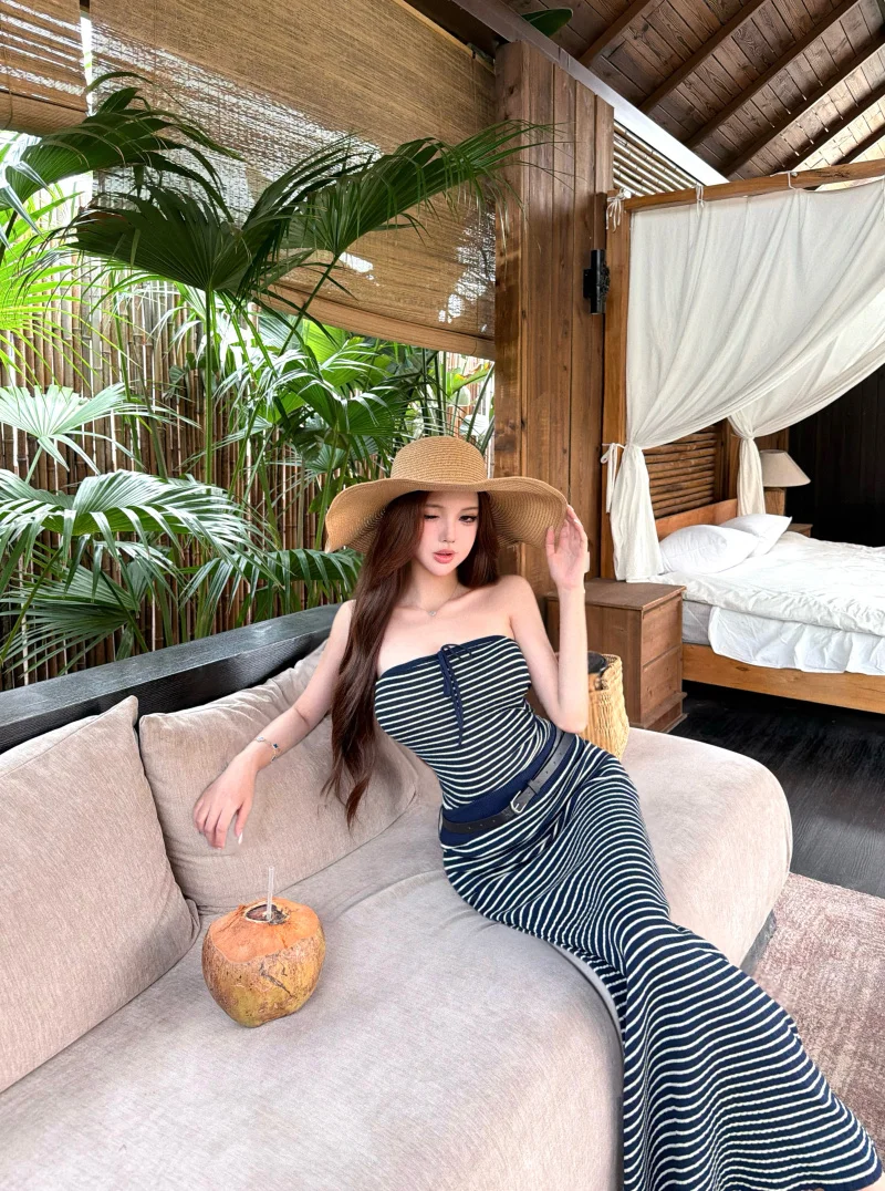 

Hot Girl Pure Desire Spicy Two-Piece Set High Waist Fish Tail Long Skirt Striped Tie-Bust Top Women Summer Fashion Outfit