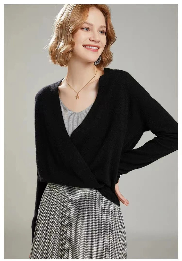

2025 New Design Cross Neck Buckle Solid Color Two Wear Women's Base Sweater Wool Knitted Cardigan