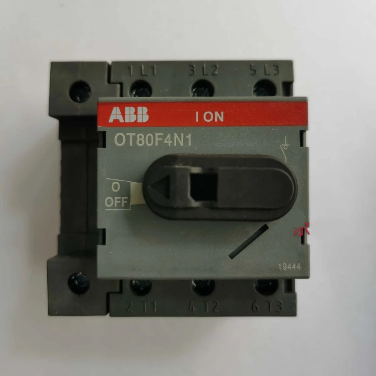 

10136481 OT80F4N1 1SCA105419R1001 switch disconnector