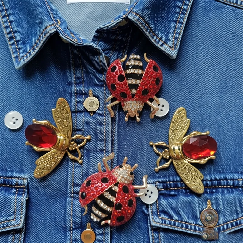 2 adet moda yüksek kaliteli kristal uğur böceği düğme kapakları DIY giyim için dekoratif düğme, alaşım gömlek kol düğmesi dekorasyon