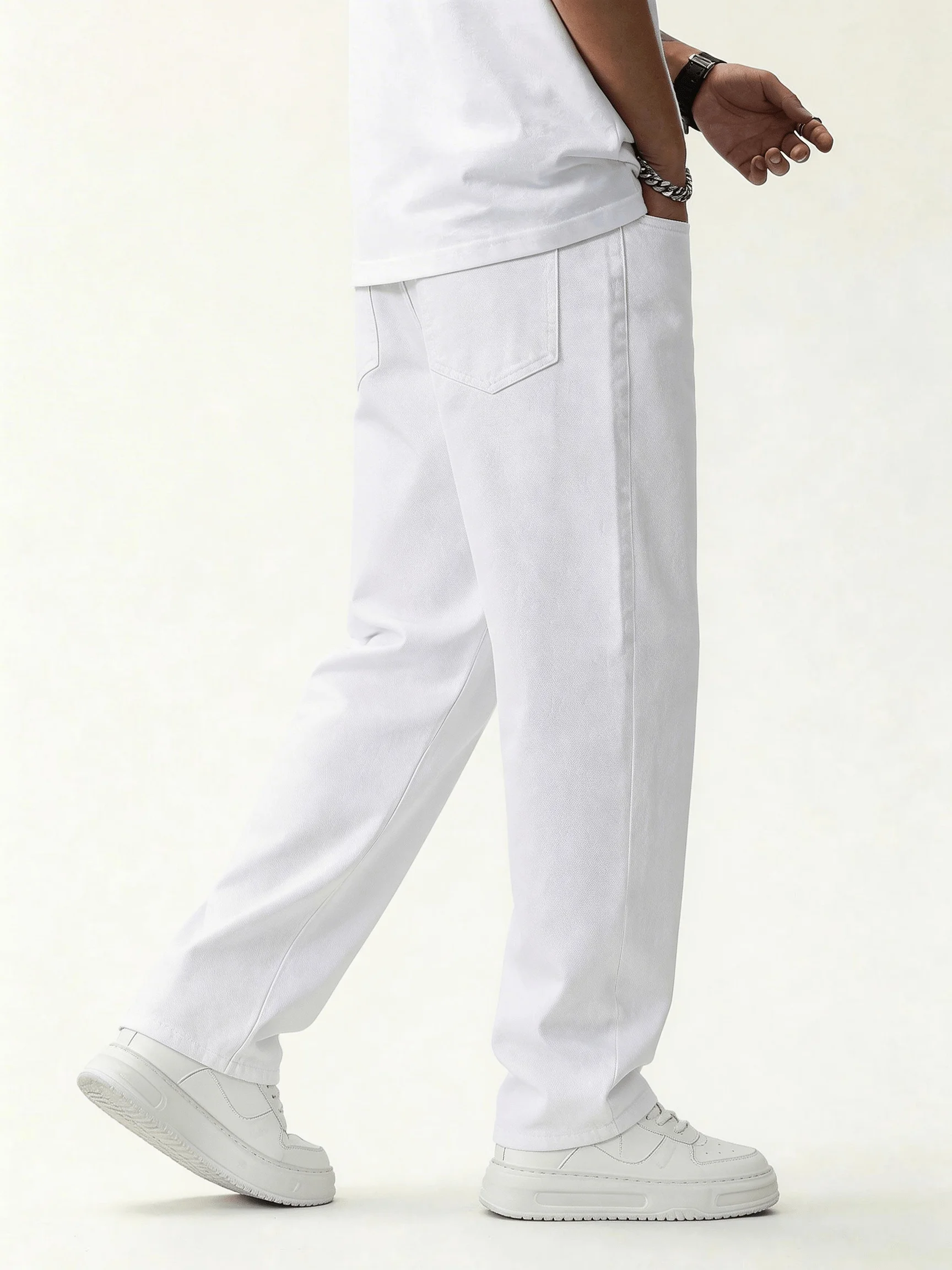 American High-Street White Loose-Fitting Men Jeans,Men Trendy Baggy Wide Long Pants Stylish And Versatile Minimalist Trousers view 5