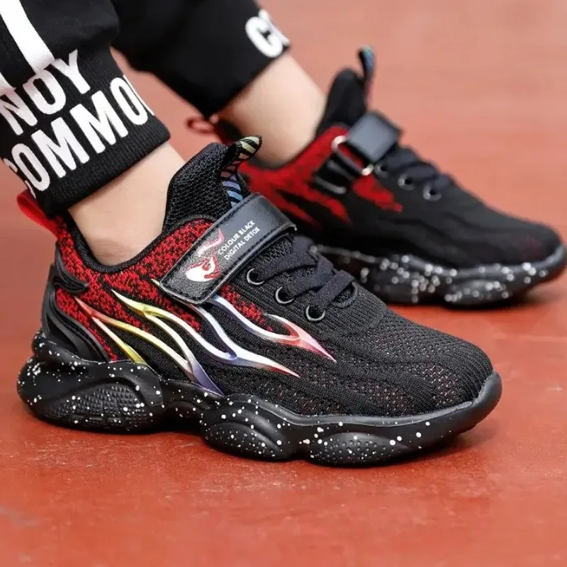

New Type of Outdoor Sports Shoes with Flame Pattern Design Soft Soles and Woven Mesh Surface for Featuring A Parent-child Style
