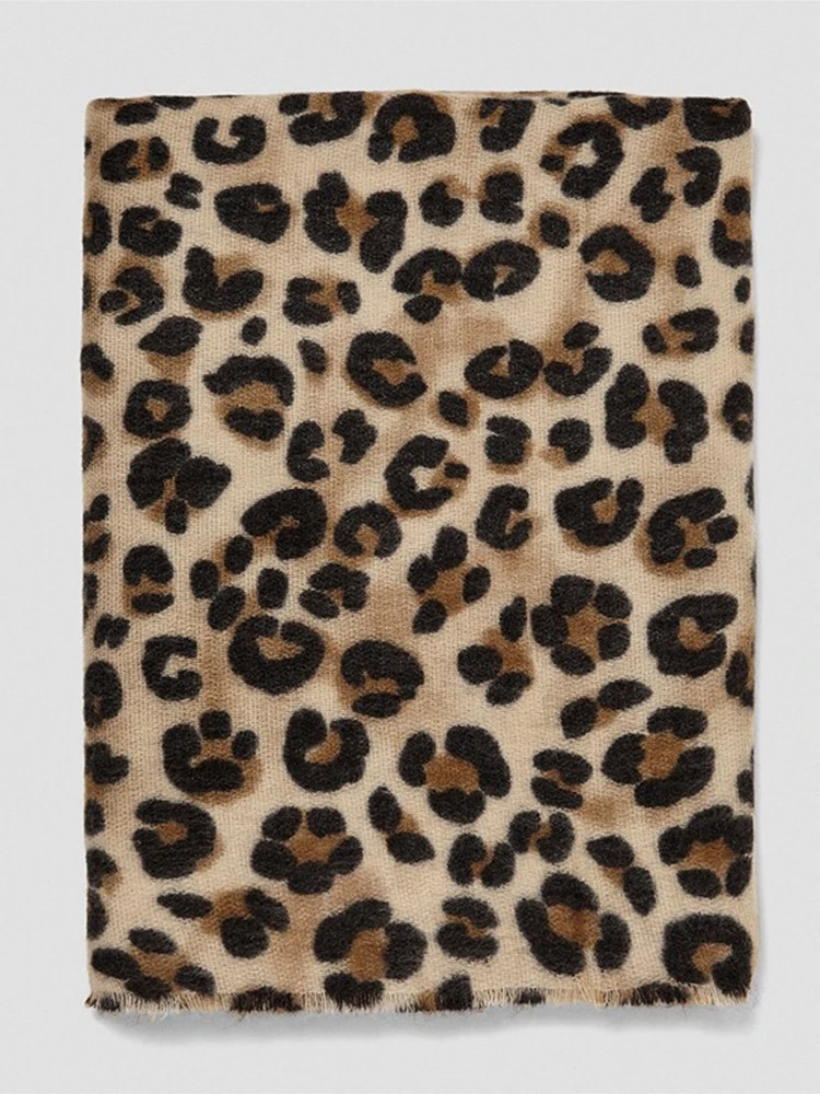 New 2024 Fashion Vintage Knitted Leopard Autumn Winter Women Scarf Headscarf Warm Pashmina Classic Soft Mujer Femme Wrap Shawl