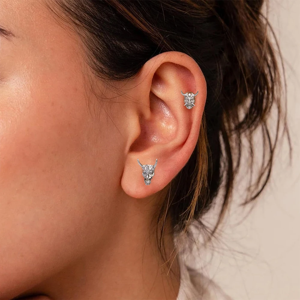 ASTM F136 التيتانيوم ثقب الأذن الغضروف اللولب الزنمة القرط مسمار الموضوع 16 جرام أوني المحارب قناع رأس Labret الدائري مجوهرات للجسم