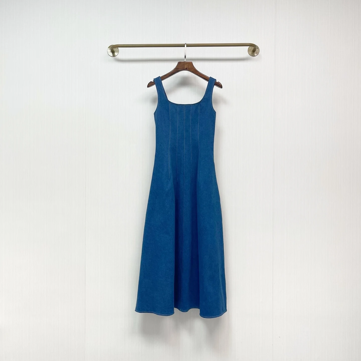 

High quality new summer denim camisole dress, U-neck slim fit camisole vest denim dress long skirt