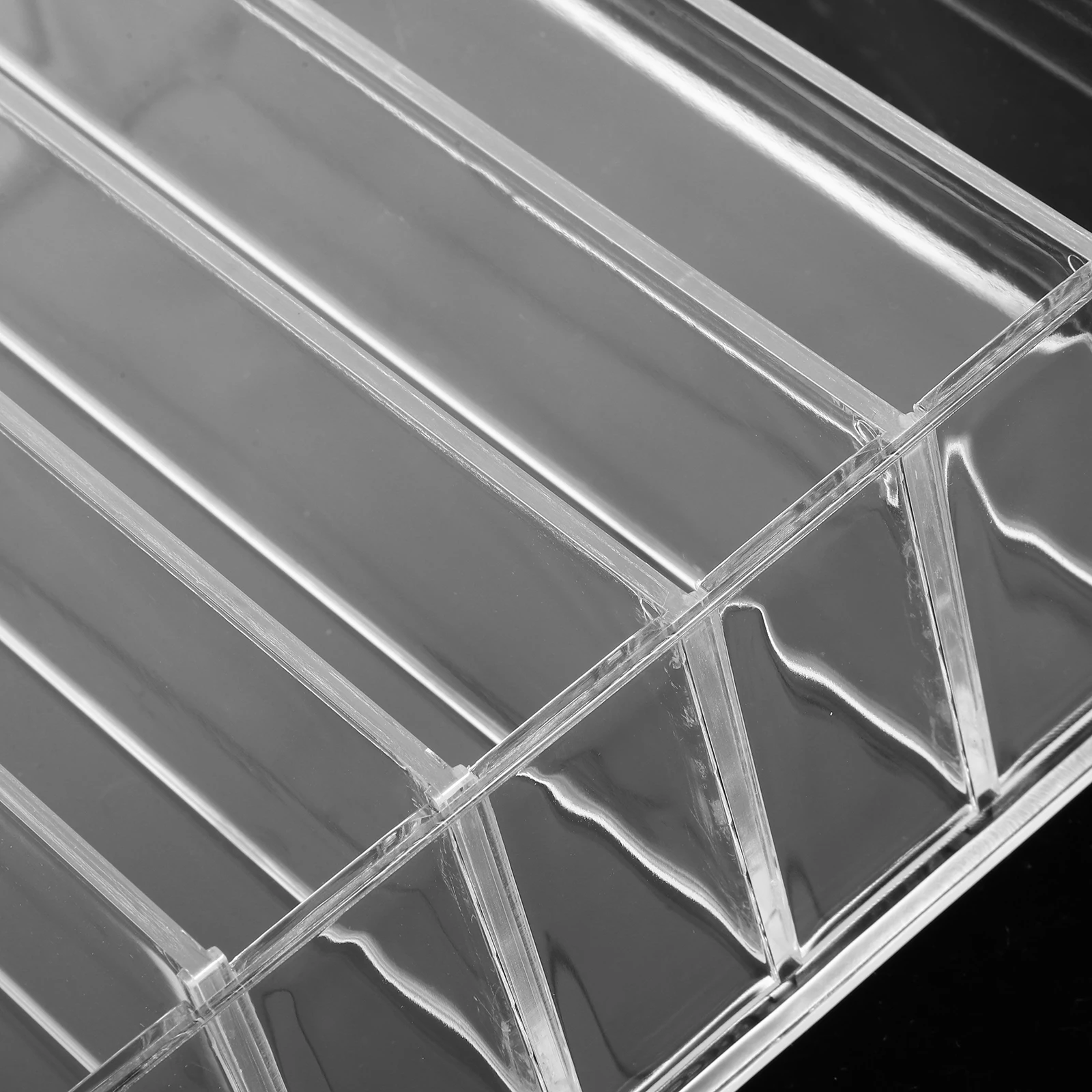 Рисунок 2 - Акриловый ящик для хранения наличных денег