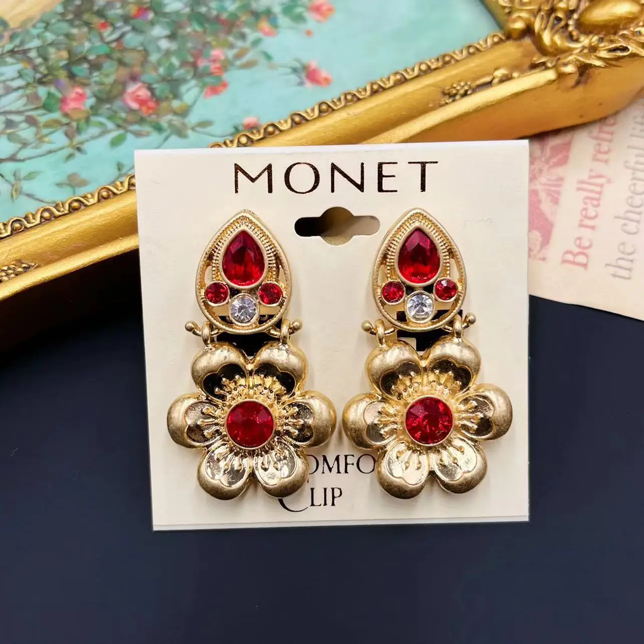 

Vintage Medieval Jewelry Women Earrings Flower Red Stamen Petal Woman Clip Earring Lady Fashion Trendy Boutique Antique Elegant