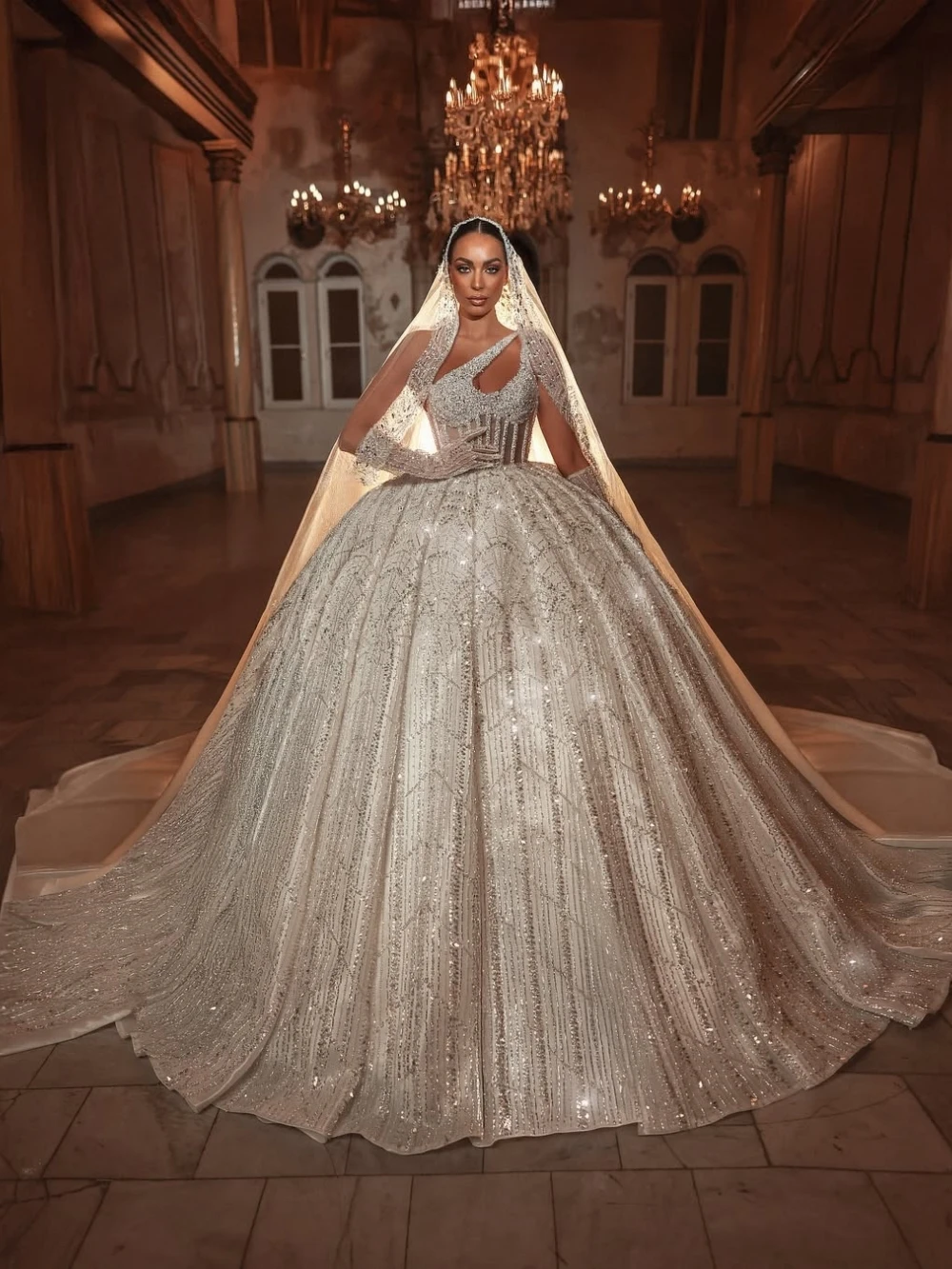 Elegant Beaded One Shoulder Wedding Dress With Train Luxurious Shiny Bridal Gown Customized Ball Gowns Long Dresses For Bride