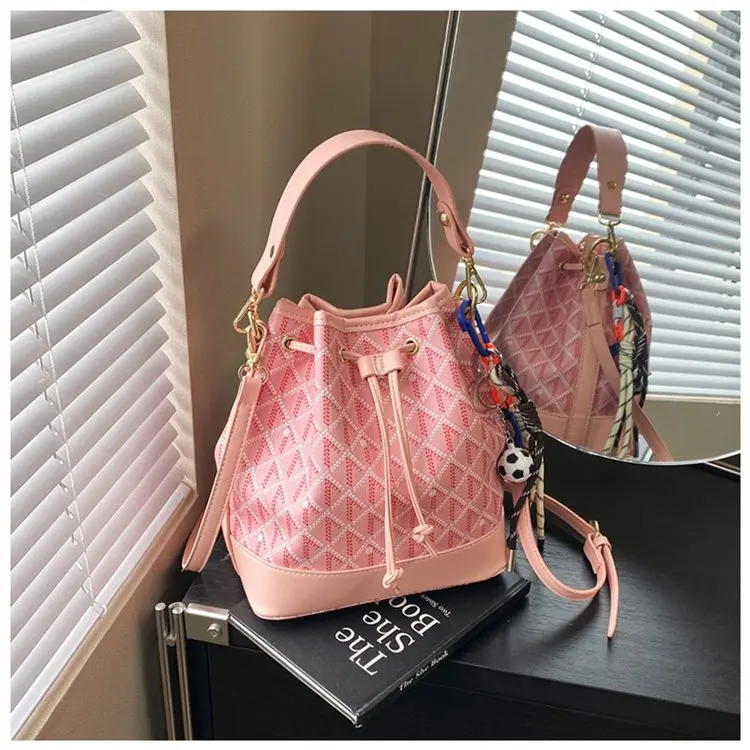 

Модная женская сумка-тоут большой вместимости 2026 года: новая высококачественная сумка через плечо/кроссбоди