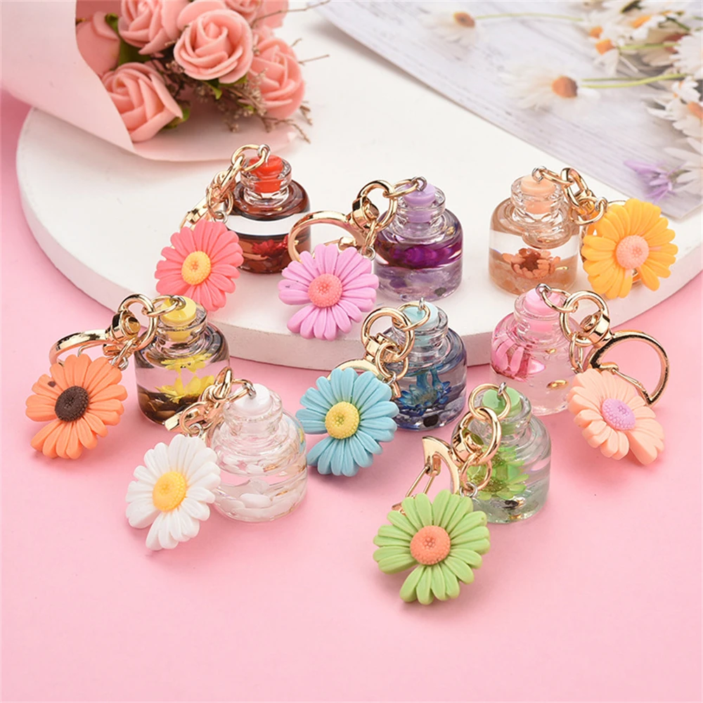 Creative Moon Buckle Chrysanthemum Keychain Cute Simulation Flower Quicksand Wish Bottle Pendant With Key Rings Party Gifts