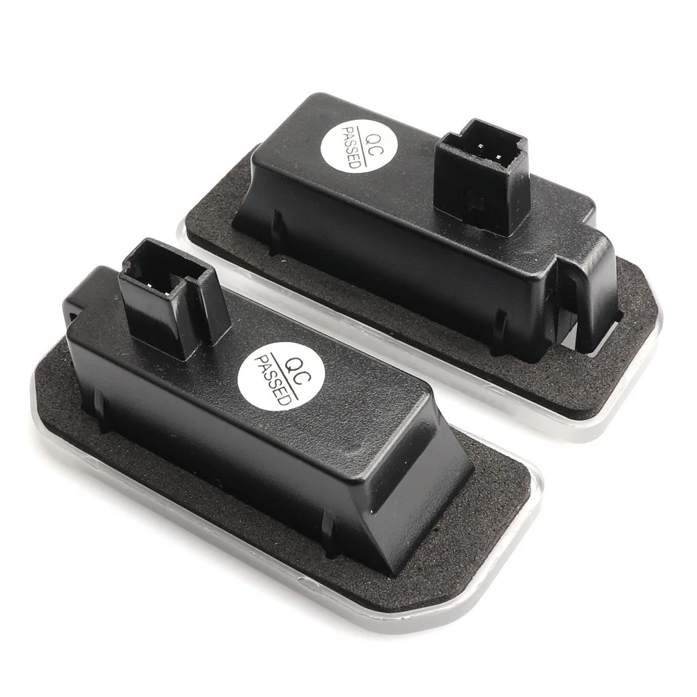 

2pcs Error Free 3W 12V White SMD18 LED Number License Plate Lights Lamps for Tesla Model 3 Y 2017 2018 2019 2020 2021 2022-2025