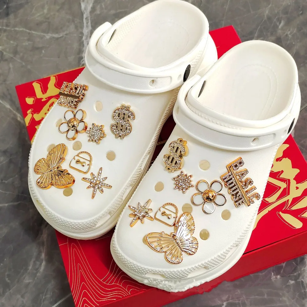 New Golden Butterfly Hole Shoe Charms Decorations Music House Xiaoxiangfeng Shoe Flower Shoes Buckle DIY 3D Hoe Shoe Accessories