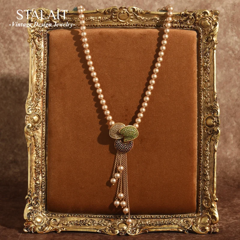 

Vintage Long Pearl Necklace Woman Tassels Glass Flower Pendant Gold Color Rhinestone Wedding Accessories Luxury Designer 2025