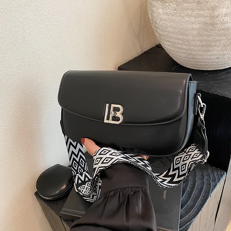 

2025 Square Shoulder Bag for Women - Stylish Wide Strap Crossbody Purse, Minimalist Designer Handbag with Premium Texture