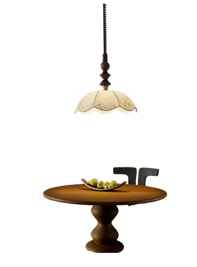 

*French antique restaurant chandelier retro American table lamp Song Dynasty aesthetic simple bar island chandelier