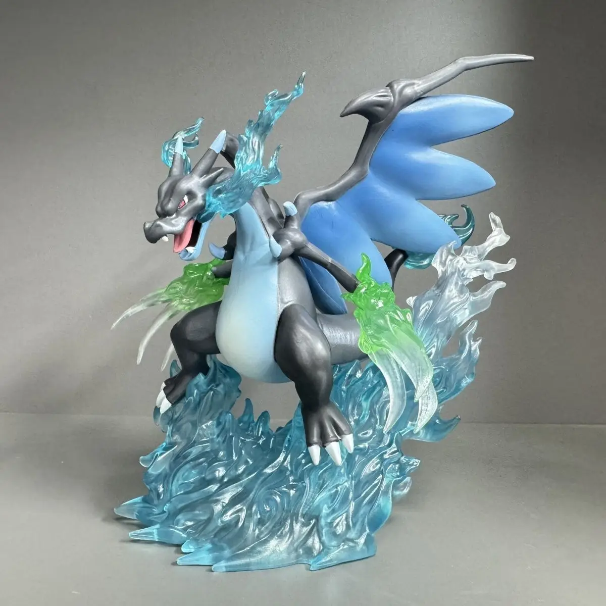18cm Charizard Anime Figure Charizard X Evolution Action Figurine Pvc GK Collection Statue Model Room Desk Ornament Toys Gifts