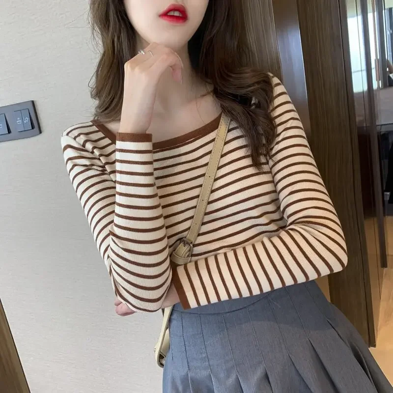 zjaiss Stilvolles Vielseitiges T-Shirt mit Quadratischem Ausschnitt 2026 Herbst Winter Neues Gestreiftes Langarm-Damen-T-Shirt Elegantes Basis-Oberteil zum Schichten – Detail 6
