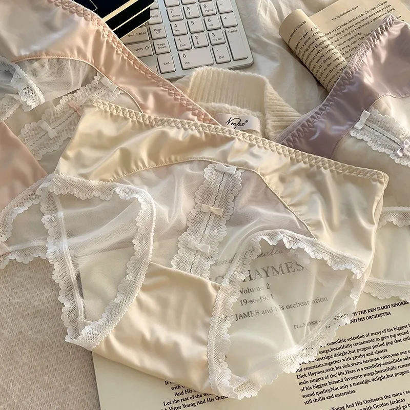 

Sexy Lace Underpants Women's Breathable Hollow Out Fashion Briefs Pure Desire Ladies Mid Waist Underwear Style