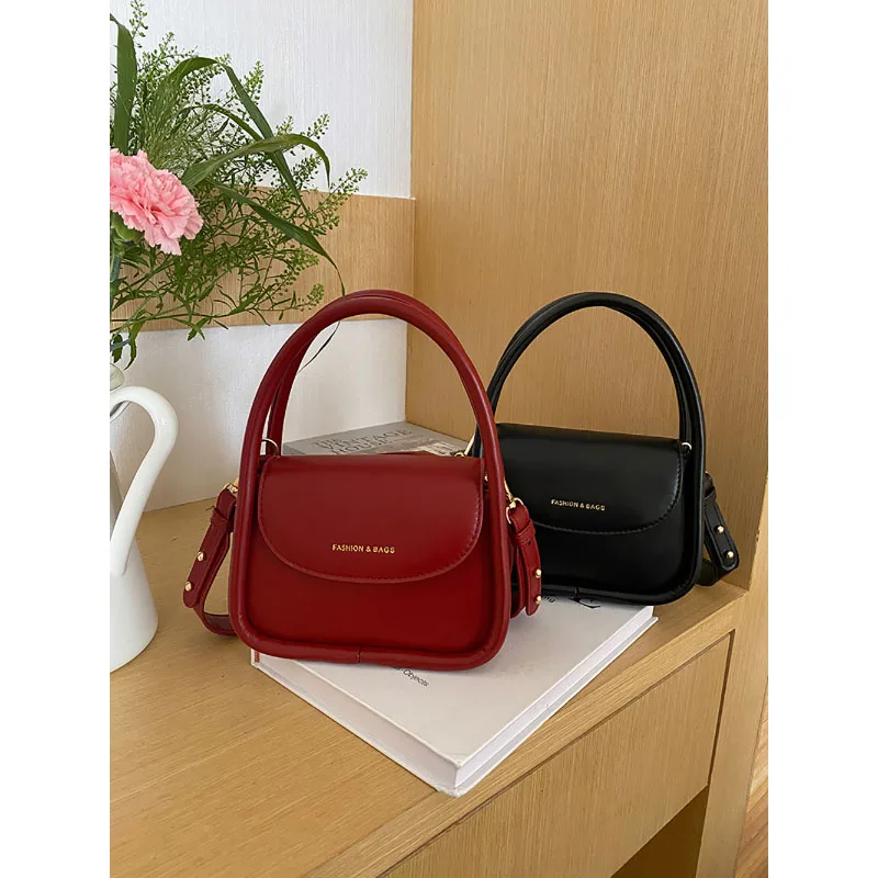 Mini Texture Red Handbag Korean Version Simple Wind Square Crossbody Bag Women 2023 Autumn Winter New Fashion Pop Underarm Bag