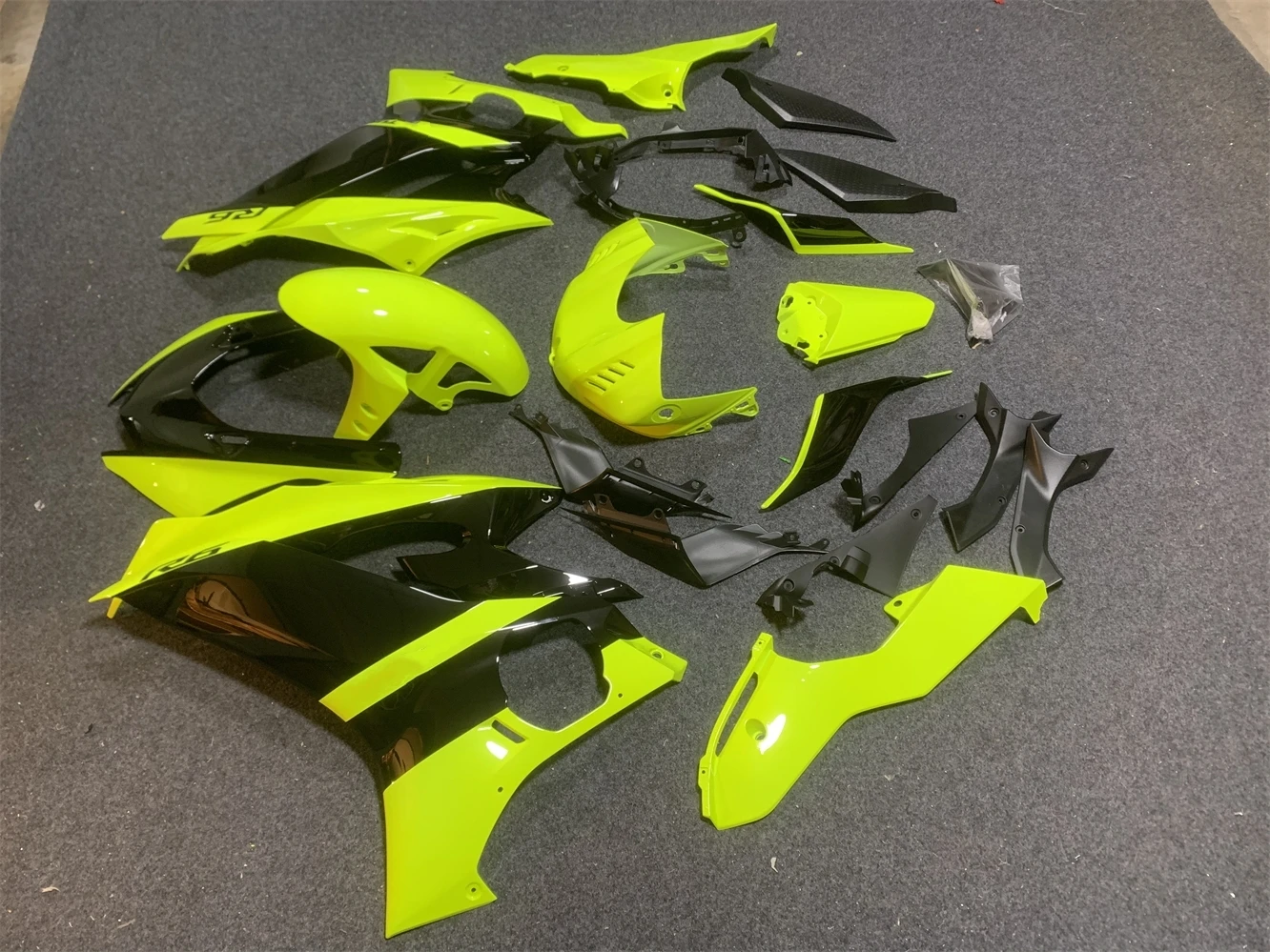 Motorcycle fairing fits YZF-R6 2017 2018 2019 2020 2021 2022 YZF600 17 18 19 2021 22 Year fairing Black fluorescent Yellow