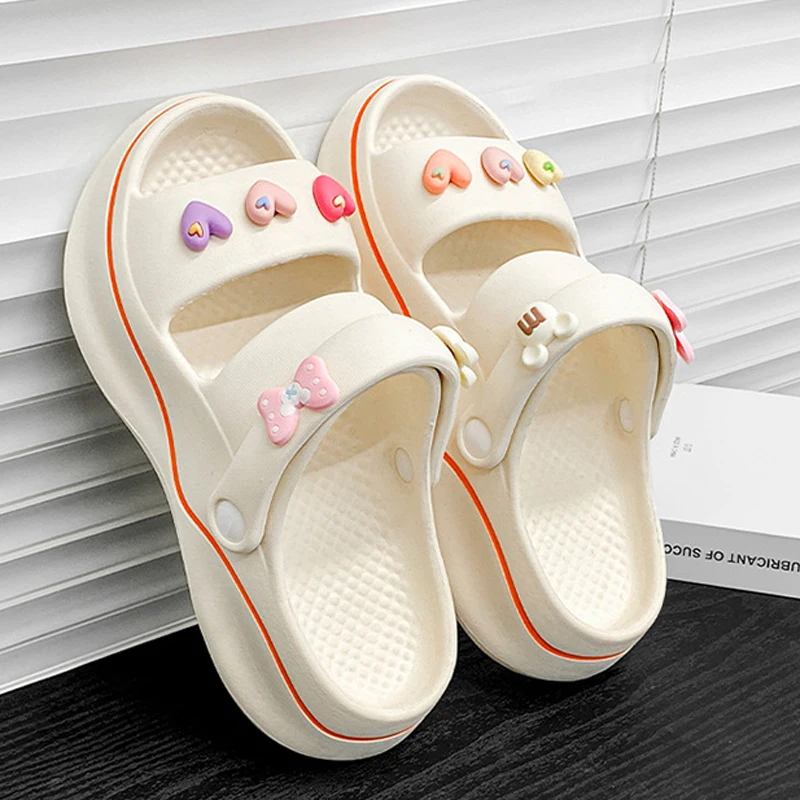 

Woman Hole Slipper Clogs Love Heart Cute Cloud Sandals Summer Soft Flip Flop Beach Slides Home House Shoe Funny Ladies Female