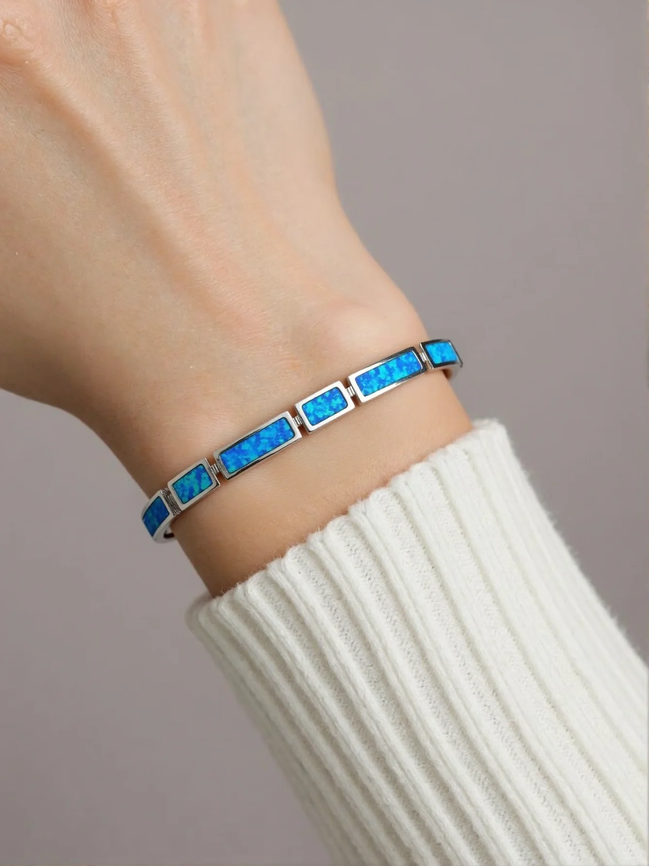 White Opal Charm Bracelets For Women Strip Shape Friendship Bracelets for Women Bijoux Wedding Jewelry Gifts for Girlfried