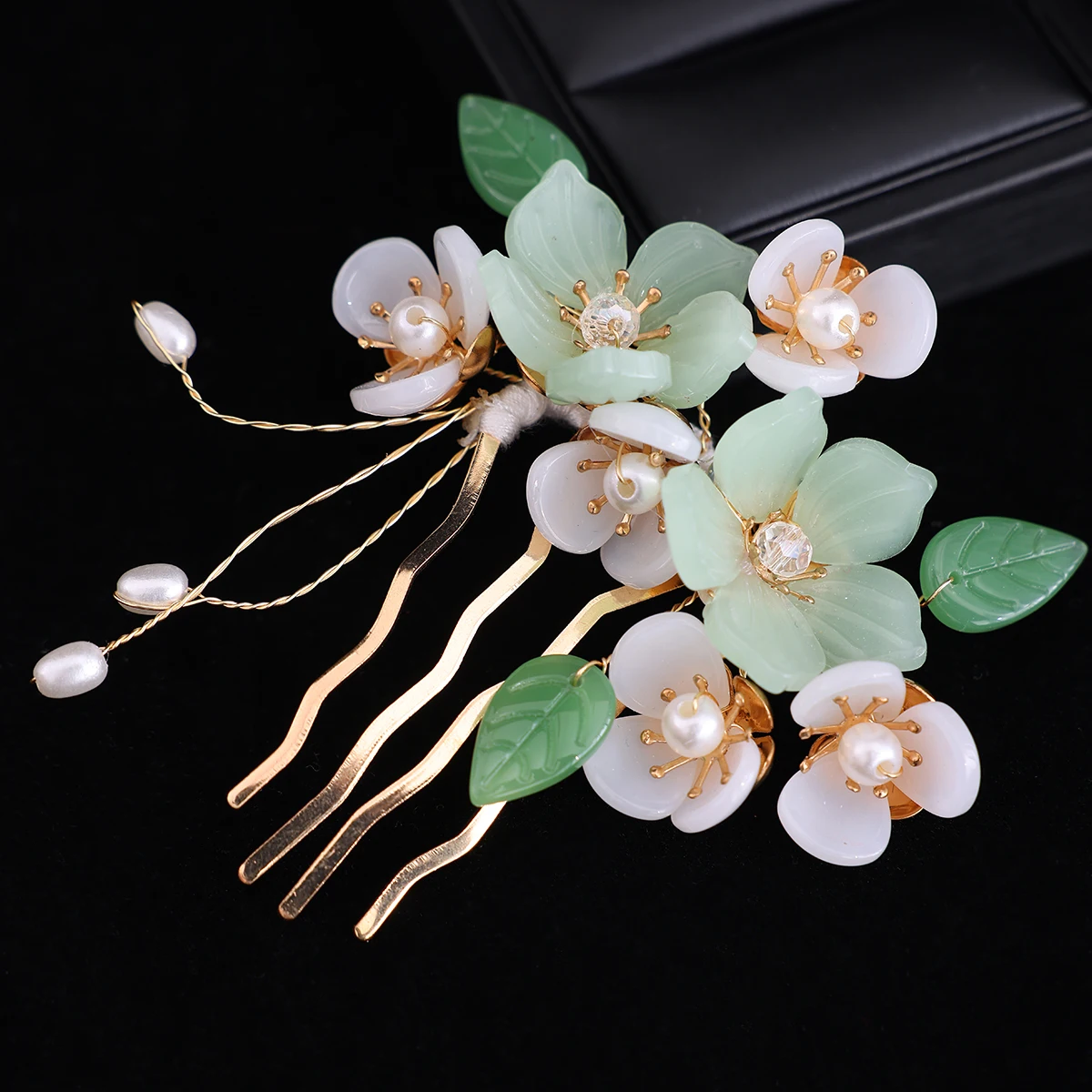 Vintage Handmade ดอกไม้ไข่มุกหวีผมสําหรับเจ้าสาวงานแต่งงานอุปกรณ์เสริมผม Headpiece Party Pageant ของขวัญ