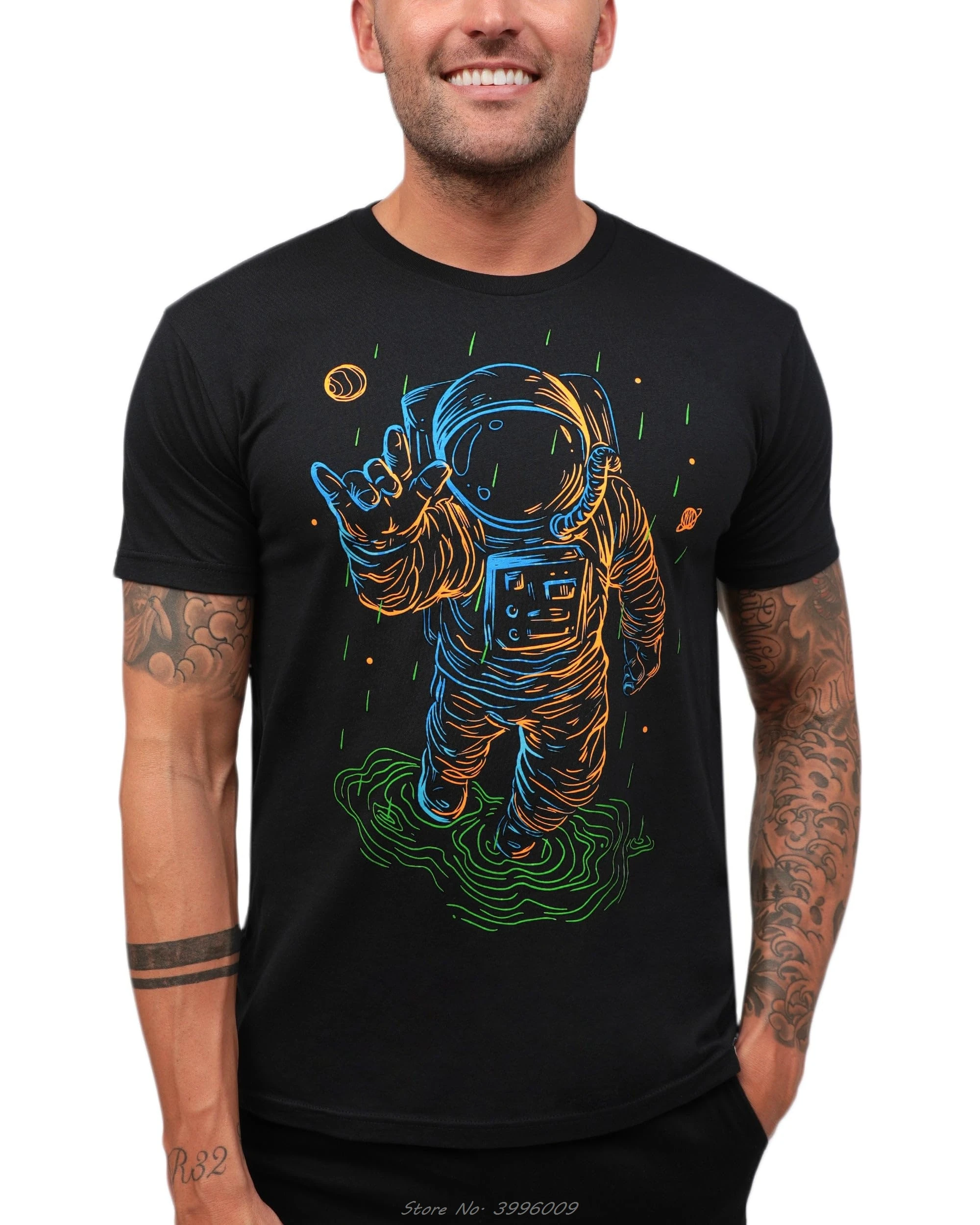 Fashion New Outer Space Astronaut Graphic Printing Men T-Shirt Casual Tshirt Fashion Cotton Tee Tops Streetwear Clothing