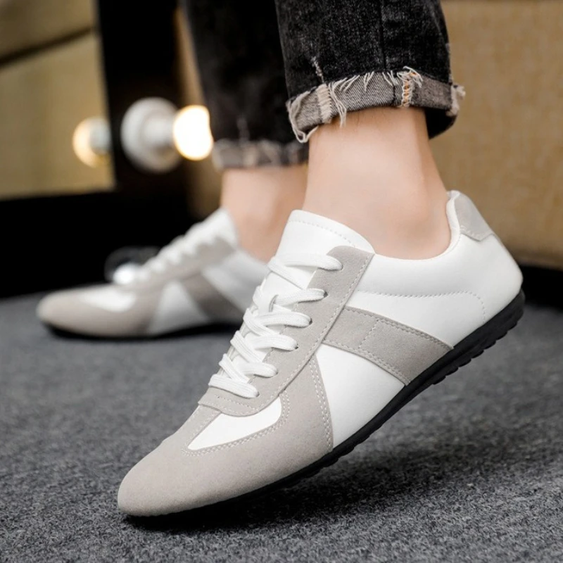 New Spring /Autumn Fashion Men's Single Shoes Anti slip Soft Bottom Student Casual Sports Shoes Board Shoes view 6