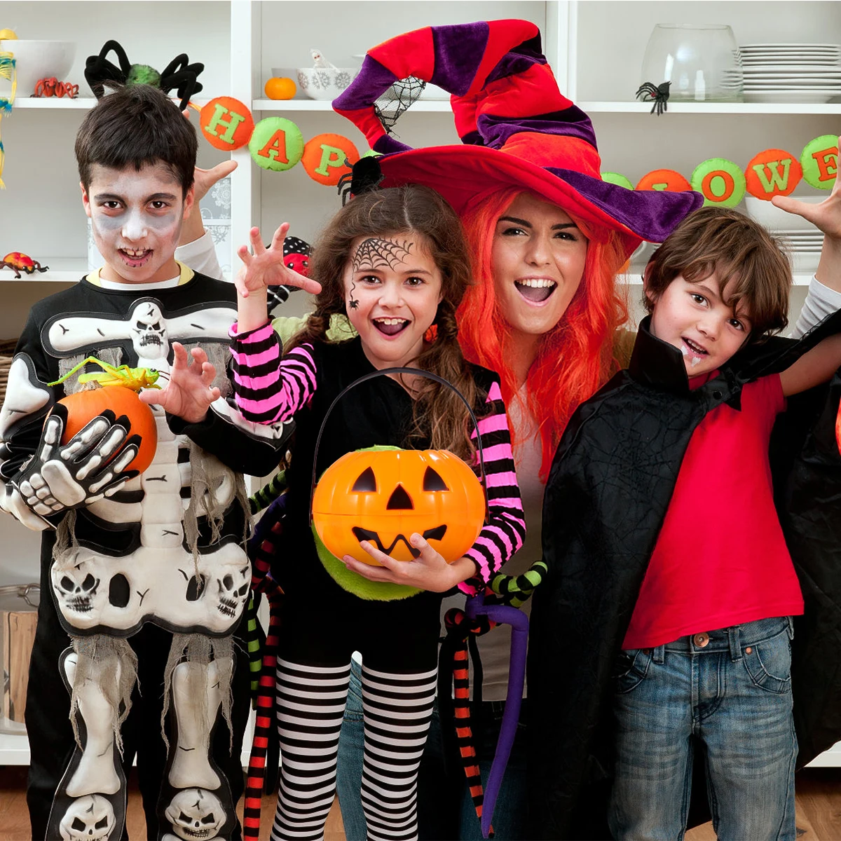 

2Pcs Pumpkin Bucket Candy Box Halloween Lids Trick Treat Baskets Medium Capacity Portable Plastic Home Decoration Party Supplies