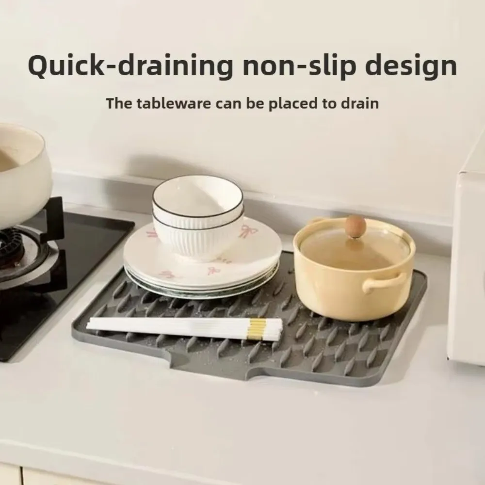 Silicone Kitchen Drainage Mat Heat Resistant Non-Slip Base Countertop Drain Mat Multi-Function Sloped Silicone Drain Mat