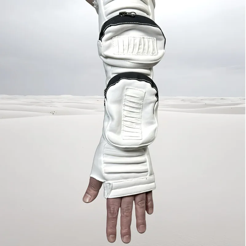 HKSH Waste Land Men Cotton Dark Craft Asymmetric Chic 3D Pocket Hollow Out Half Finger Sleeves Future Ins Gloves Techwear HK5877