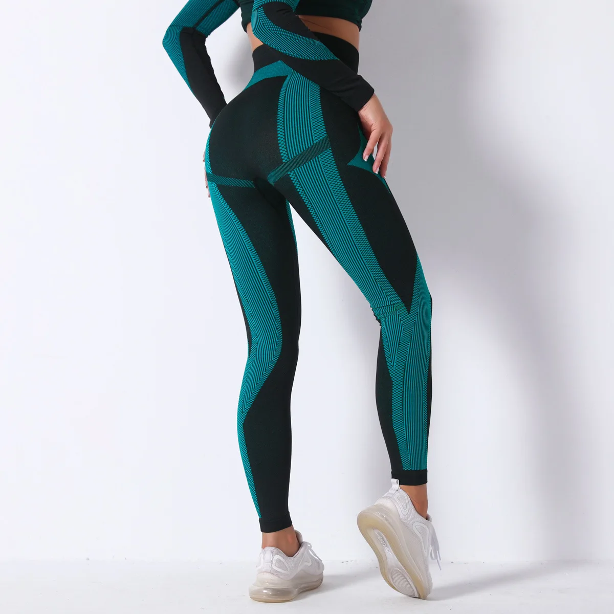 High Stretch Seamless Quick Drying Woman Yoga Pants Peach Buttocks Push Up Women Leggings Stripe Running Pants