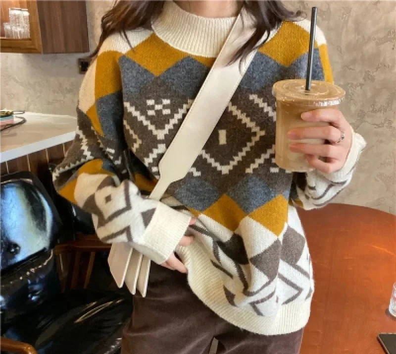 

Loose Ladies Sweater Fashionable Outerwear Fairy Style Autumn Winter New Arrival