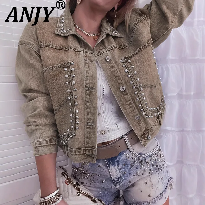 

ANJY Autumn New Women Chic Short Denim Jacket Rivet Decorated Long Sleeve Turn-Down Collar Single Breasted Streetwear Coat A9127