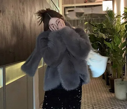 

2025 Women's Clothing High Fashion Faux Fur Coat Winter New 1205