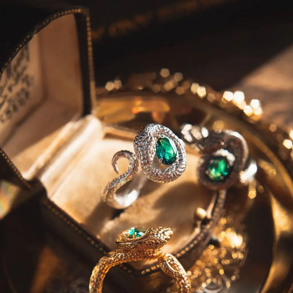 

Slytherin Snake Academy Wizard Ring inlaid with green zircon tail ring