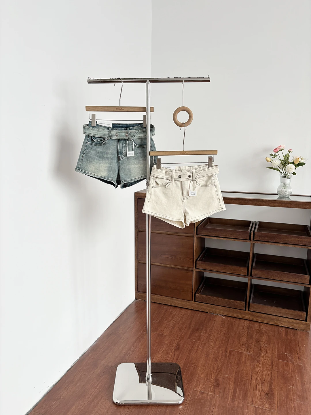 

High Waist Washed Denim Shorts Women's Slim Fit A-Line Wide Leg Pants with Belt Summer 2026 Korean Style Retro Fashion