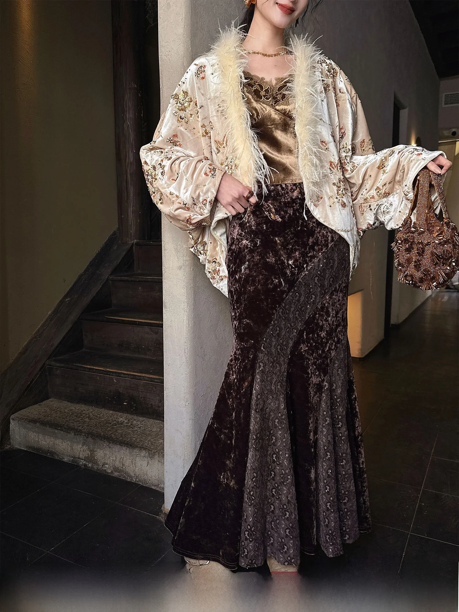 

Sange Bla Flower【Tinglan】Lace Fi Tail f Godd Skirt Velvet Gold Embroidery Winter Women's Sle 2025 New Arrival