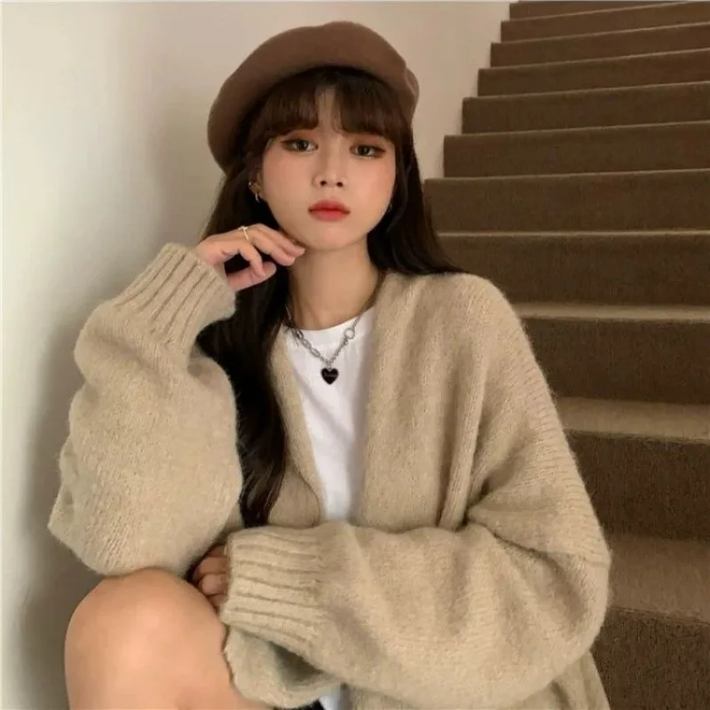 Autumn knitted sweater cardigan jacket  new loose fitting autumn and winter outfit, soft and luxurious feeling