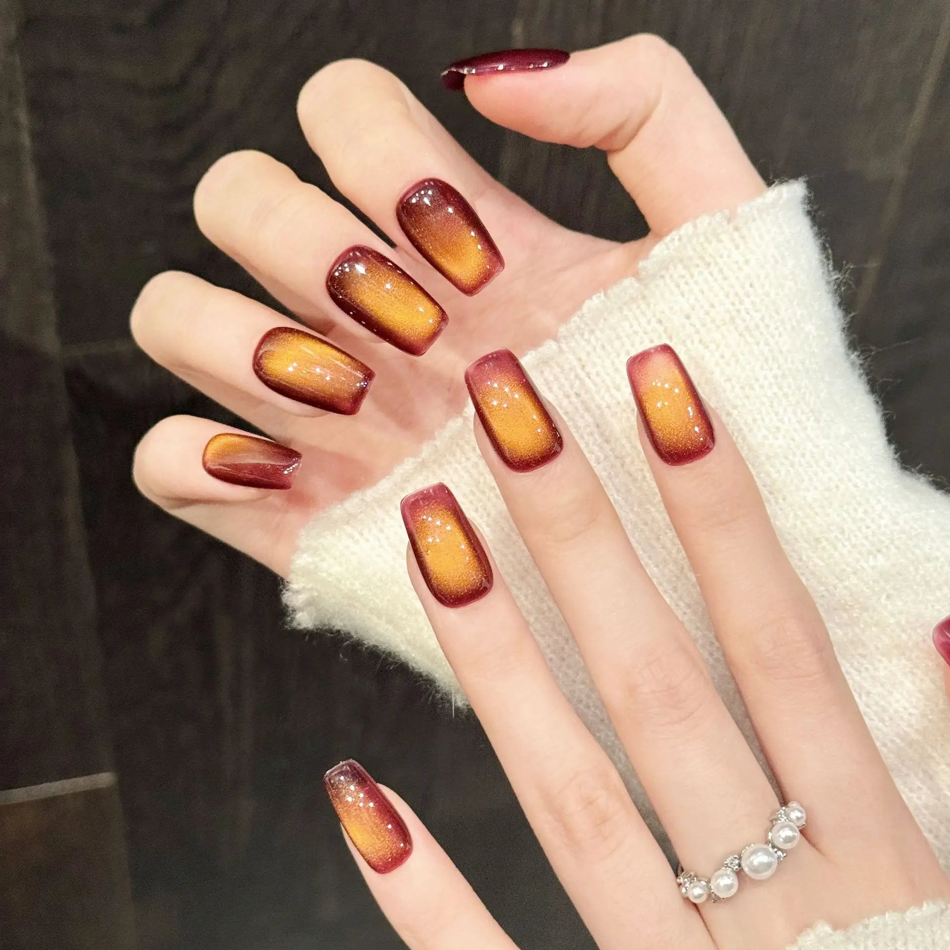 10개입 레드 오렌지 그라데이션 숏 래더 프레스온 네일 수제 인조 손톱 (4종 도구, 접착 네일 글루 탭 포함)