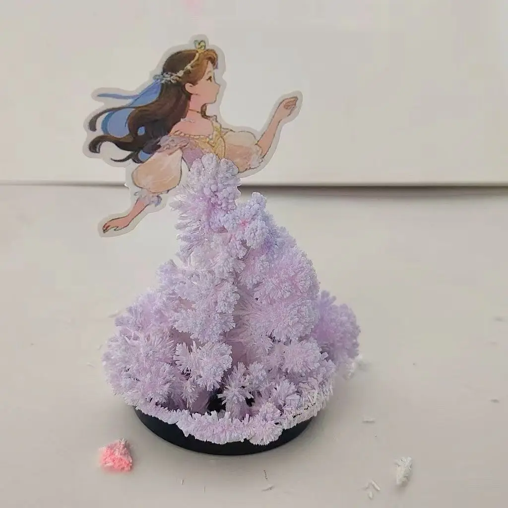 

1 PCS 5 Asst. DIY Magic Growing Paper Princess Tree Dress Trees Beautiful Girl Pretty Woman Science Christmas Stress Relief Toys